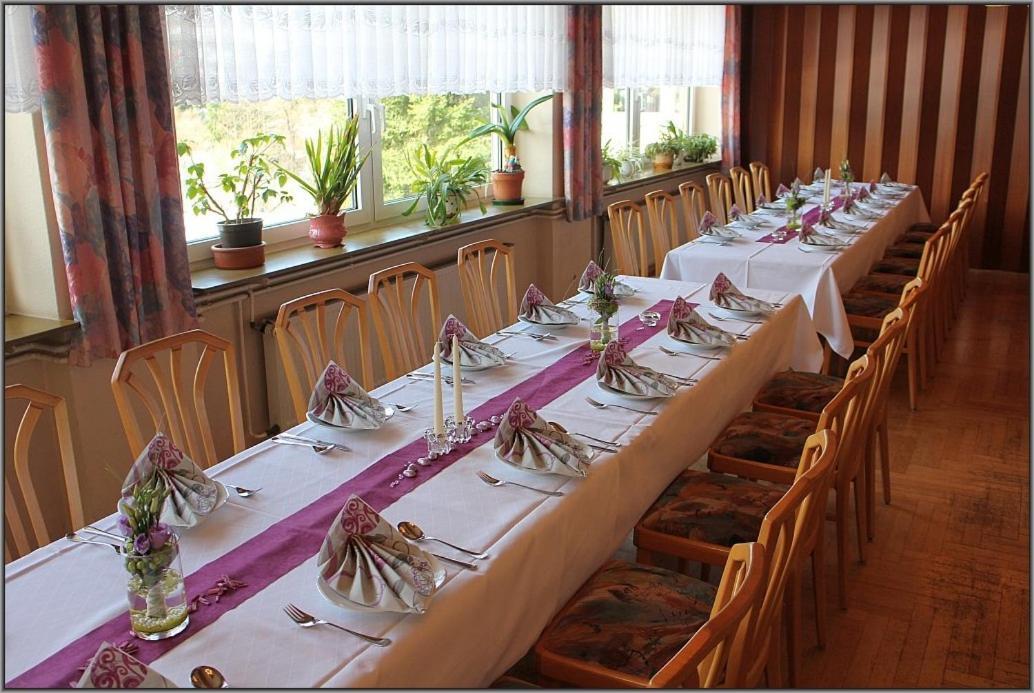 Gasthaus Zum Hohenstein Ober-Kainsbach ภายนอก รูปภาพ